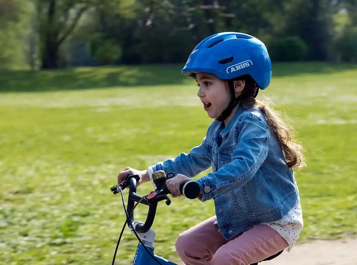 ABUS_Ride safely with a kid bike helmet