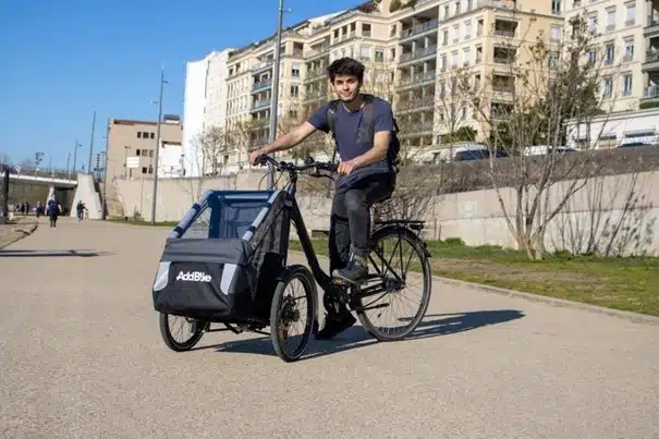 Lastenrad dreirad zum Transport von Kindern