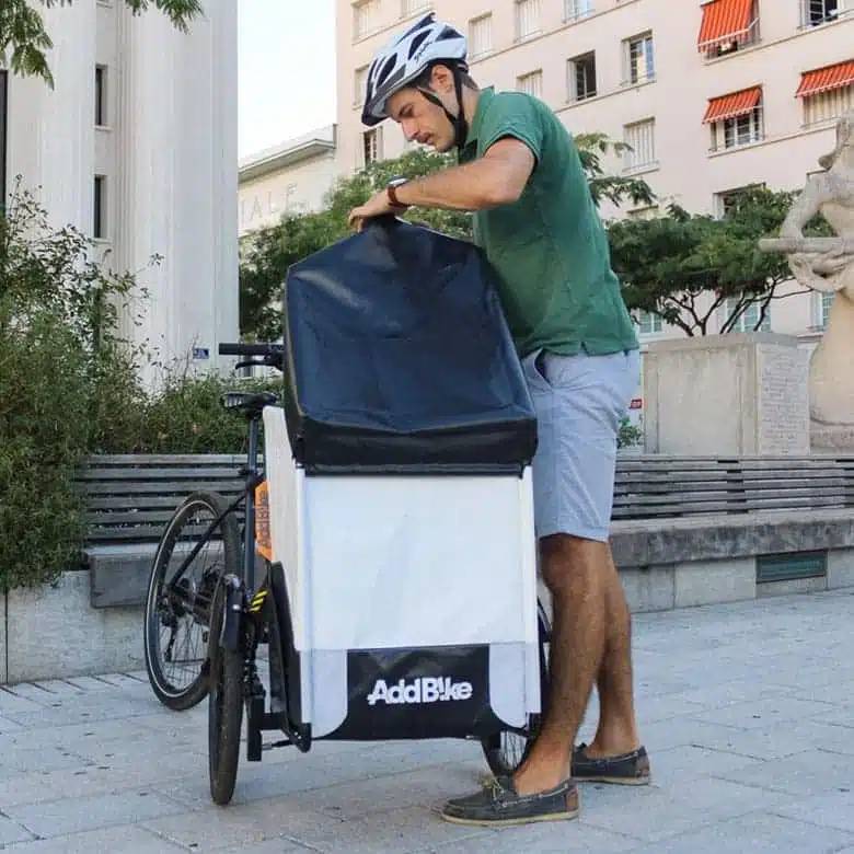 Transport von Lasten mit einem lastenrad dreirad