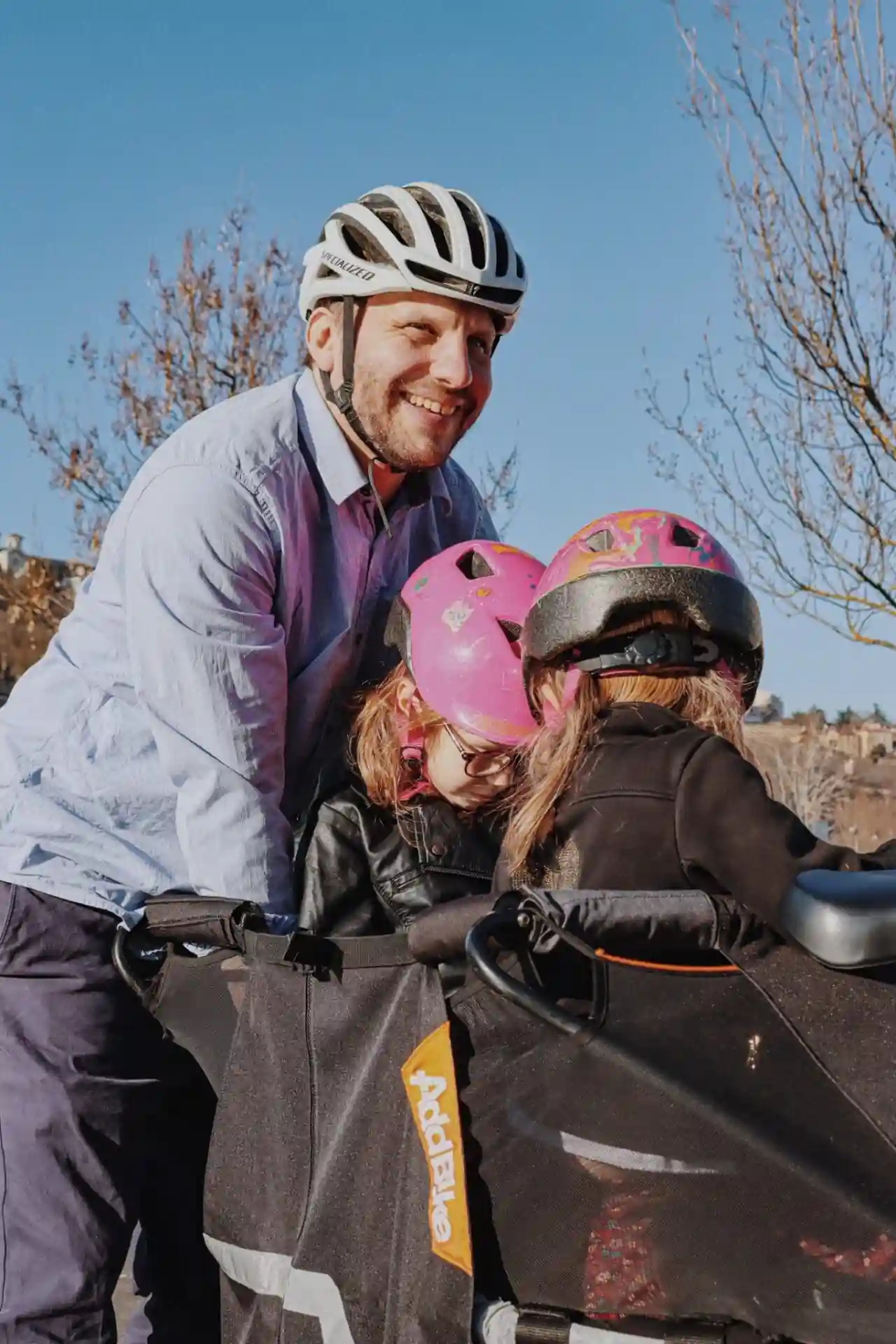 Family bike: wearing a helmet