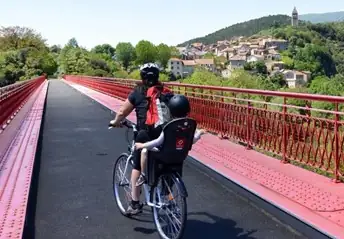 Visitez la ville rose et essayez la location triporteur Toulouse