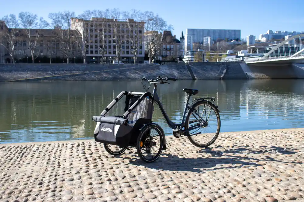 Interview: how our trailer for bicycles enhances Clément’s life