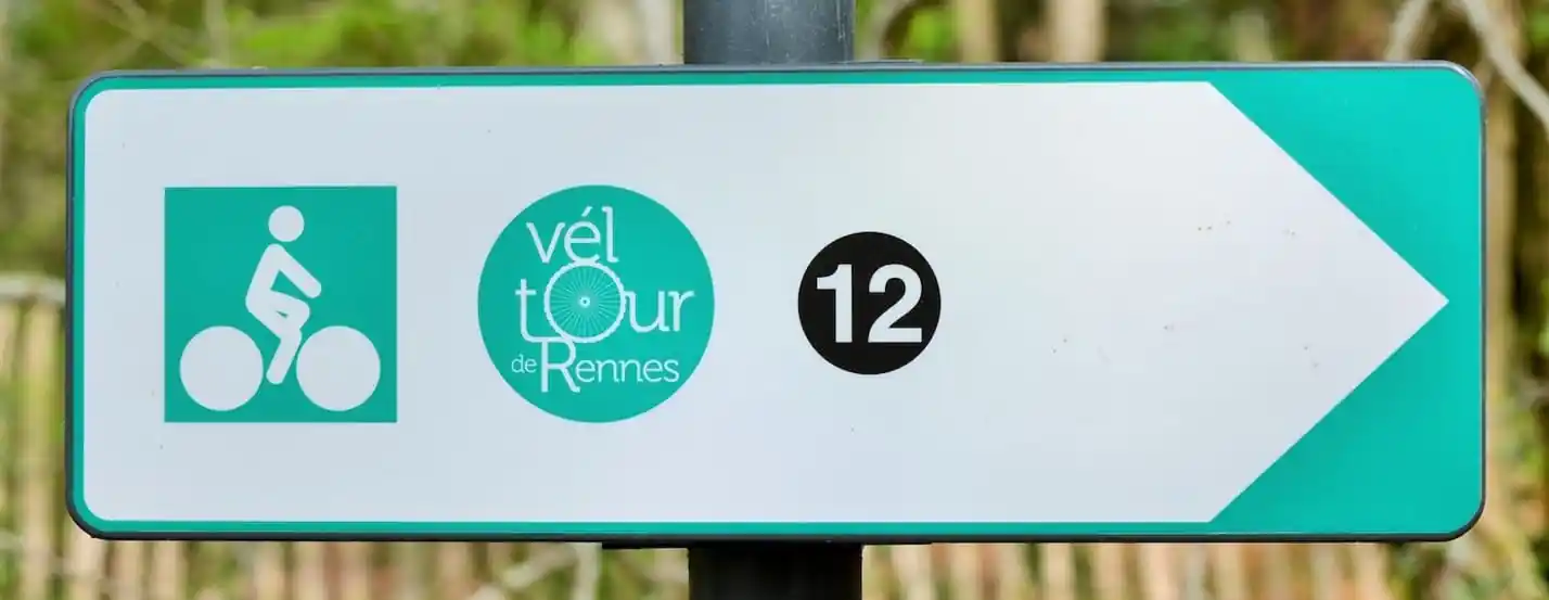 Triporteur rennais : panneau vélotour